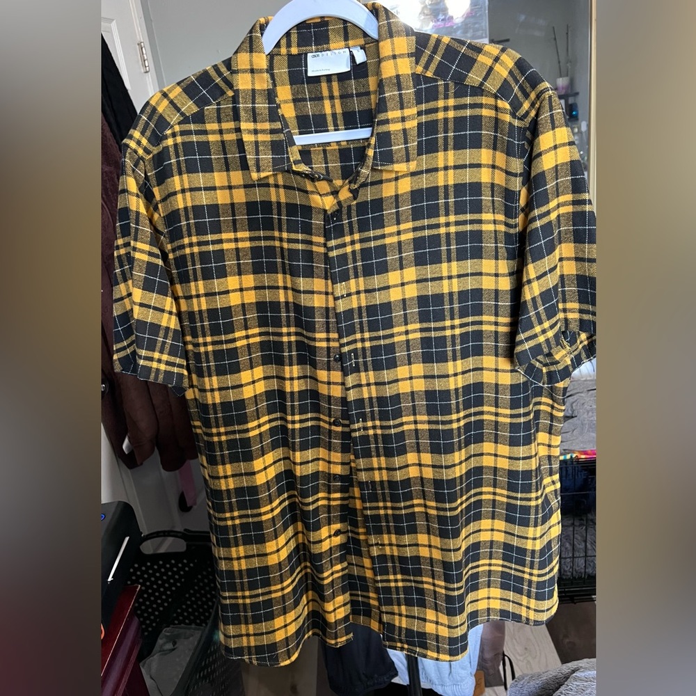 ASOS Men’s 2XL Button down short sleeve